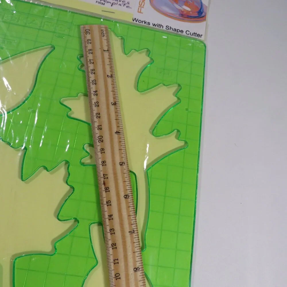 FISKARS “Shape Template” (4) Vacation, School, Coastal, Leaves